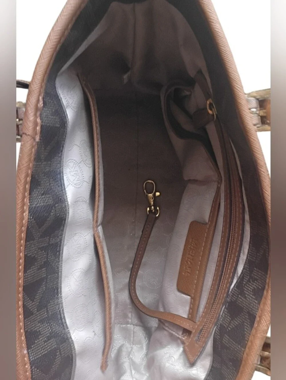 Michael Kors Jet Set Monogram Tote & Wallet Set + OEM Gift Box & Bag